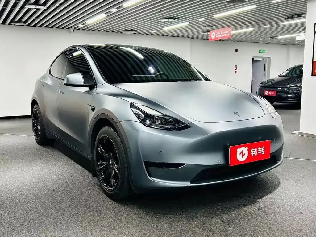 Tesla Model Y — фото 9