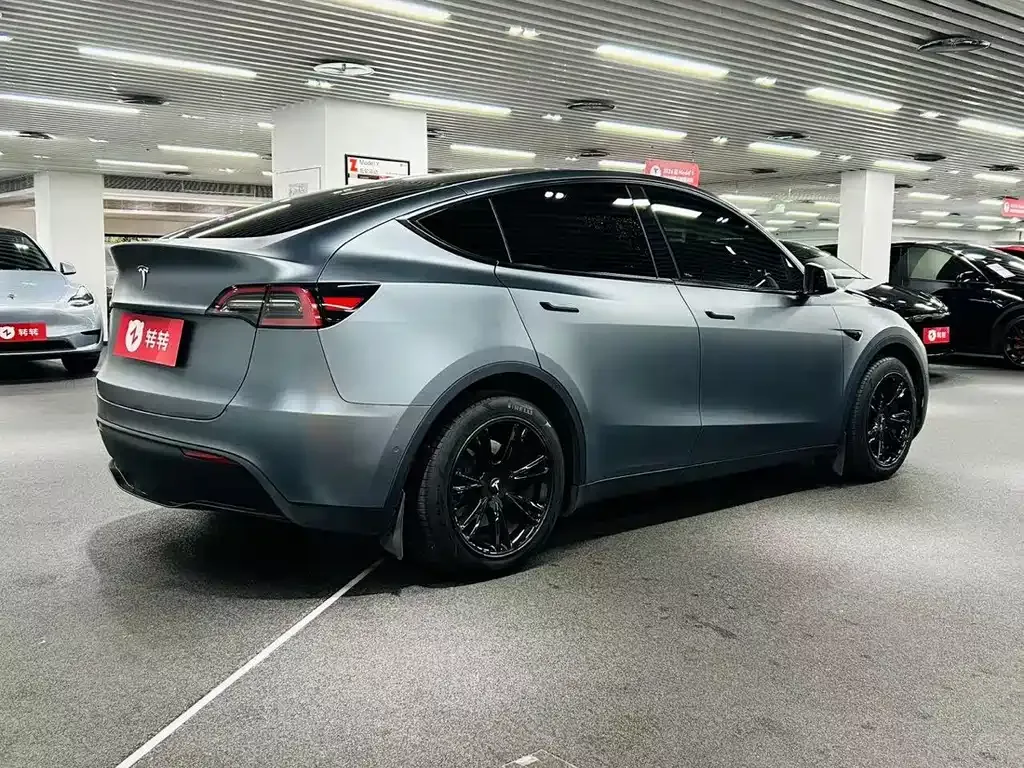 Tesla Model Y — фото 7