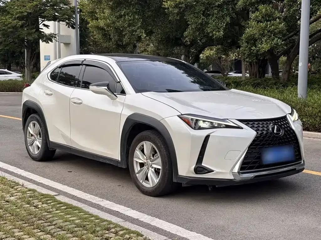 Lexus UX — фото 7