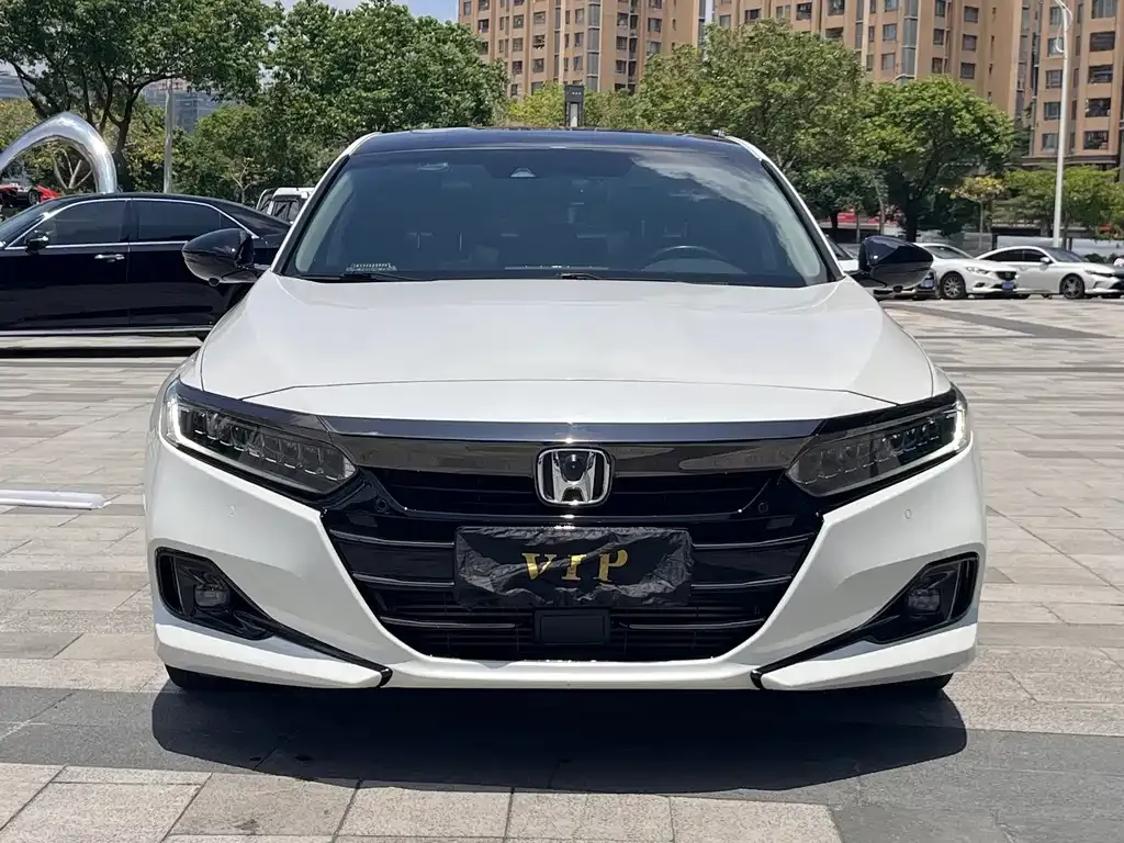 Honda Accord — фото 3
