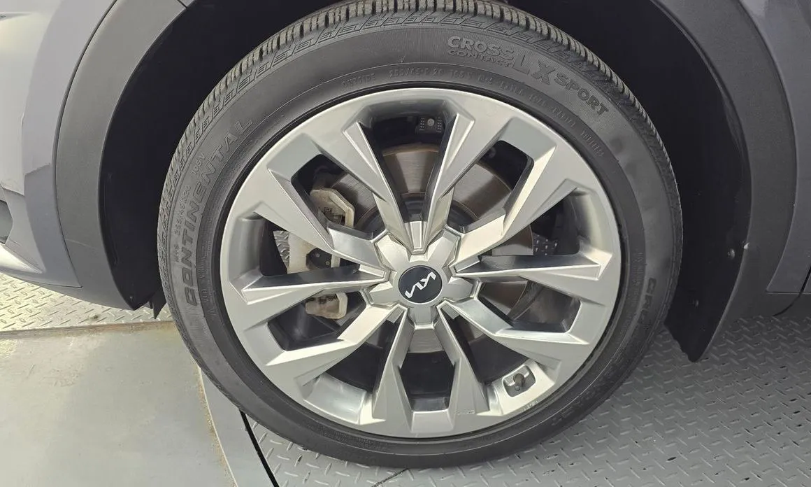 Kia Sorento — фото 9