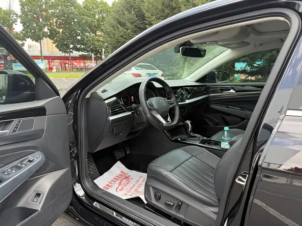 Volkswagen Passat — фото 6
