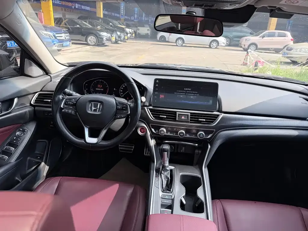 Honda Accord — фото 5