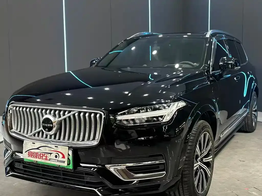 Volvo XC90 PHEV — фото 1
