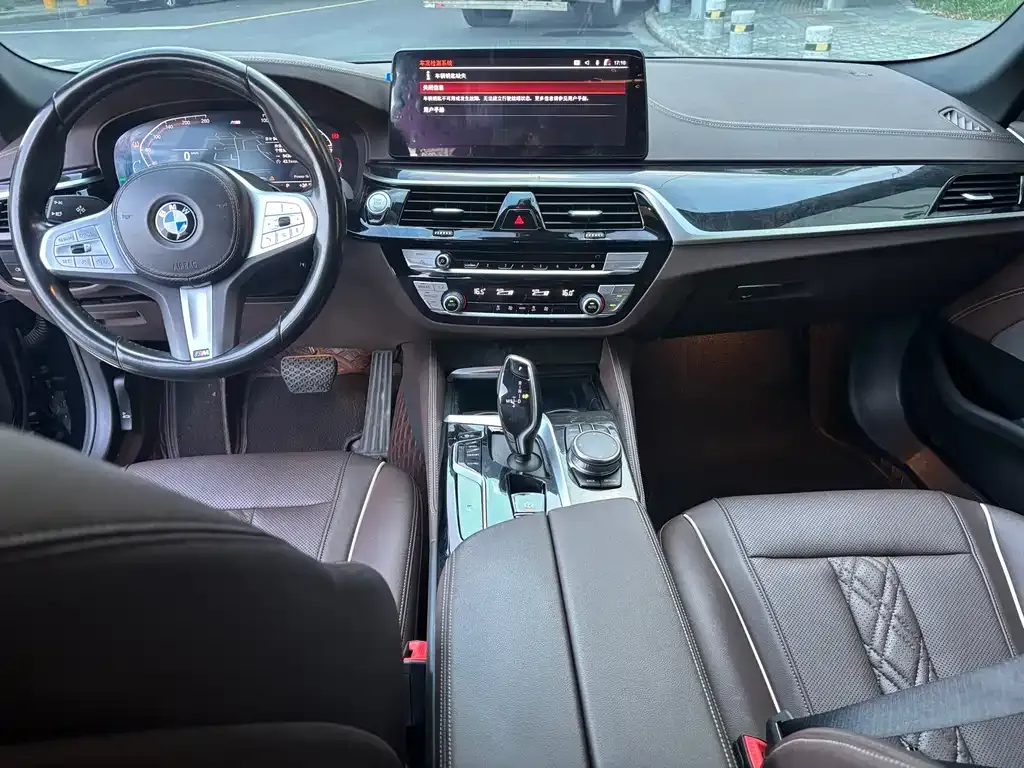 BMW 5 Series — фото 4