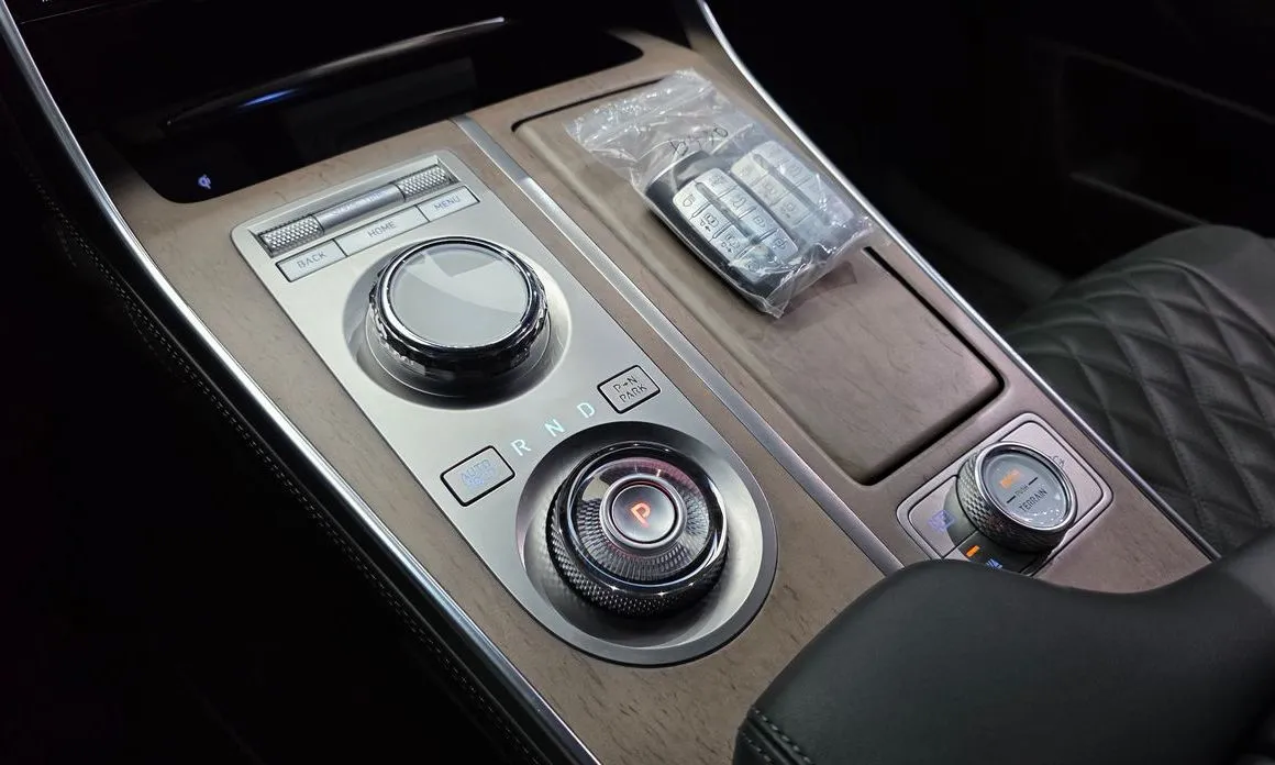 Genesis GV80 — фото 10