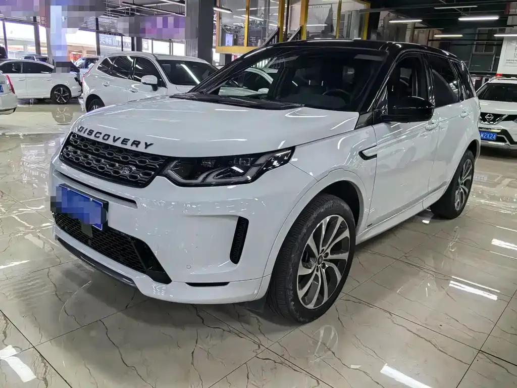 Land Rover Discovery Sport — фото 1