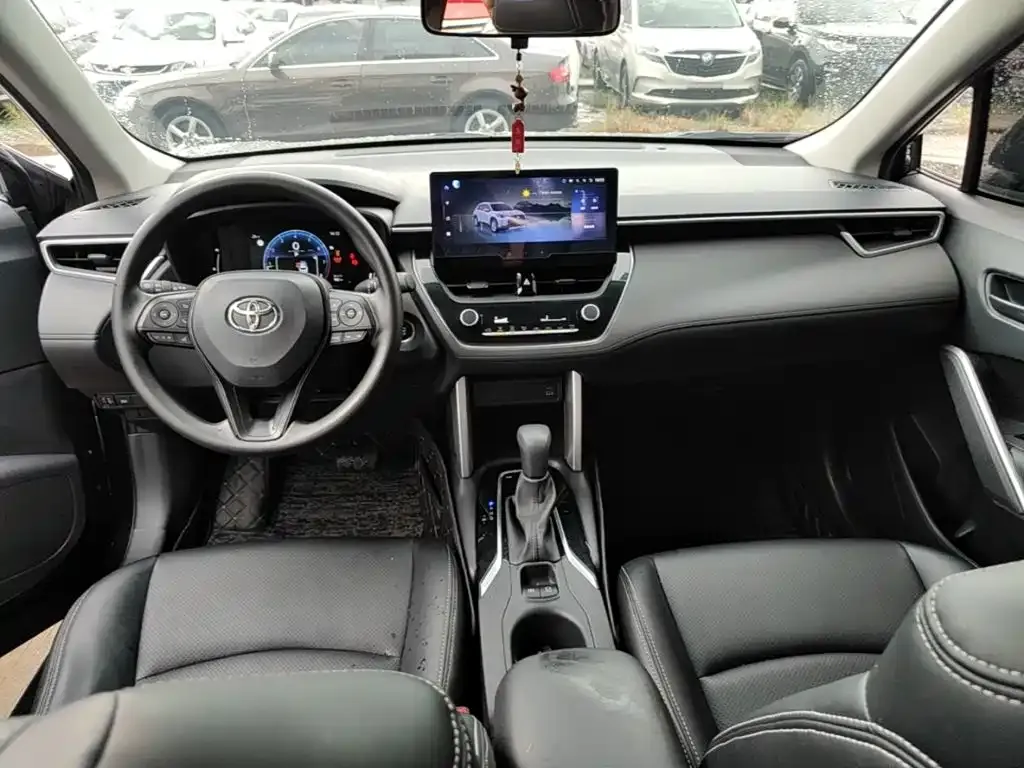 Toyota Corolla Cross — фото 4