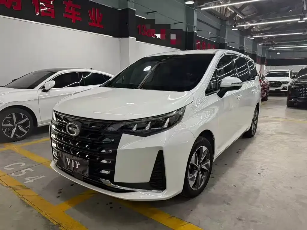 GAC Motor Trumpchi M6 — фото 1