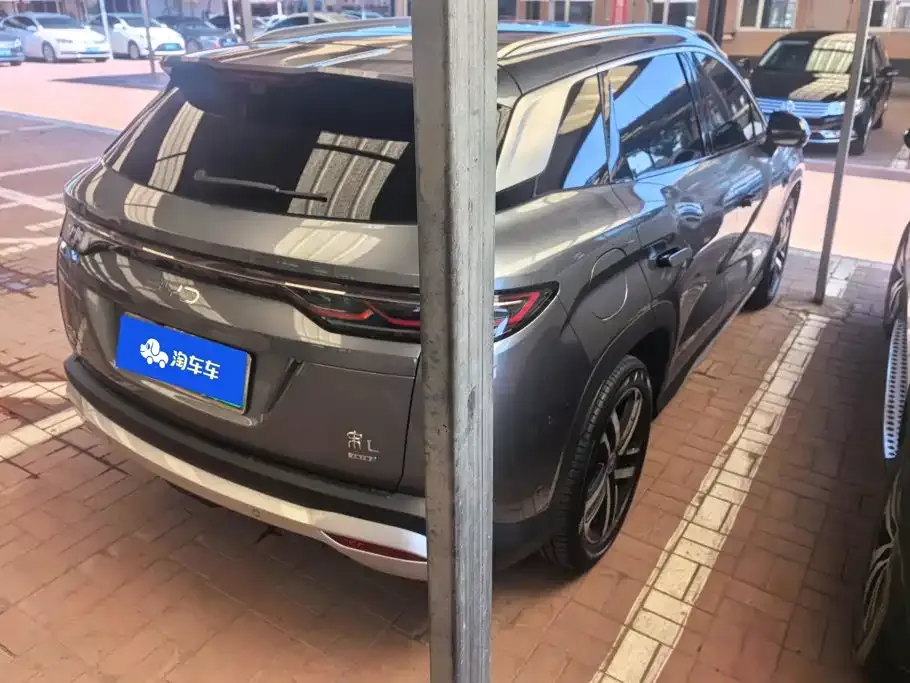 BYD L DM-i — фото 7