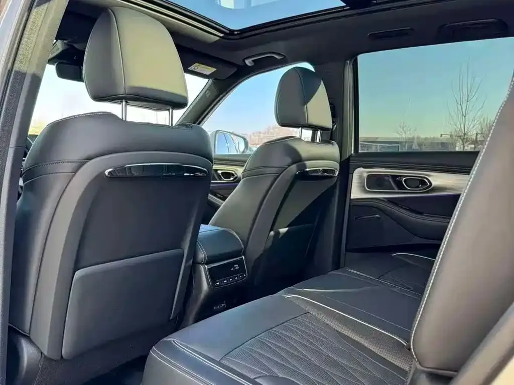 GAC Motor Trumpchi GS8 — фото 7