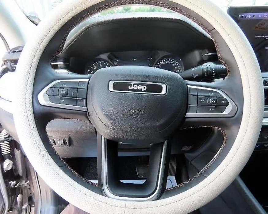 Jeep Compass — фото 10