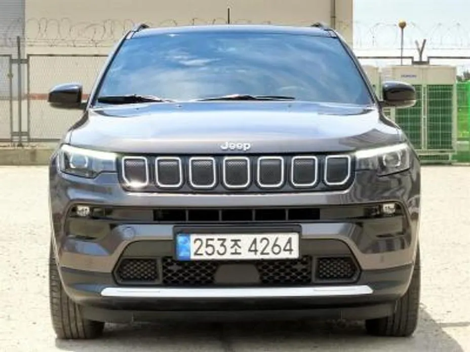 Jeep Compass — фото 4