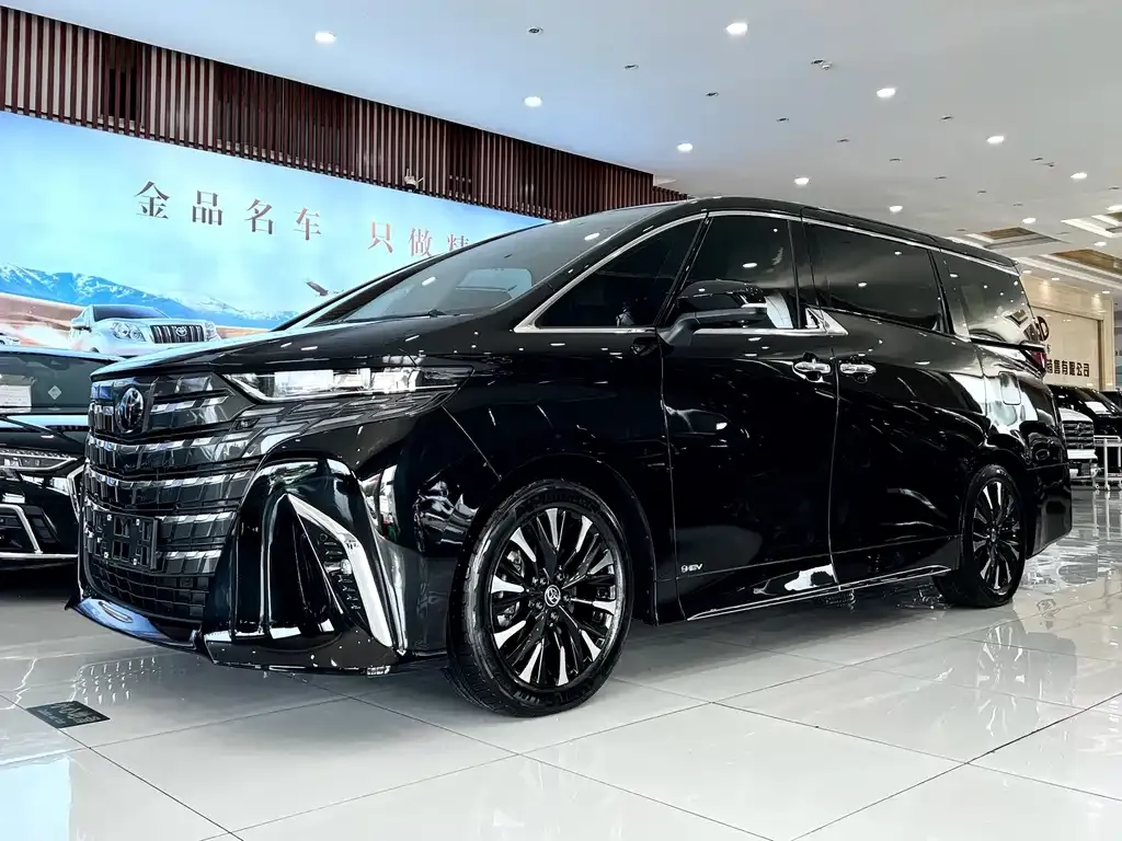 Toyota Alphard — фото 4