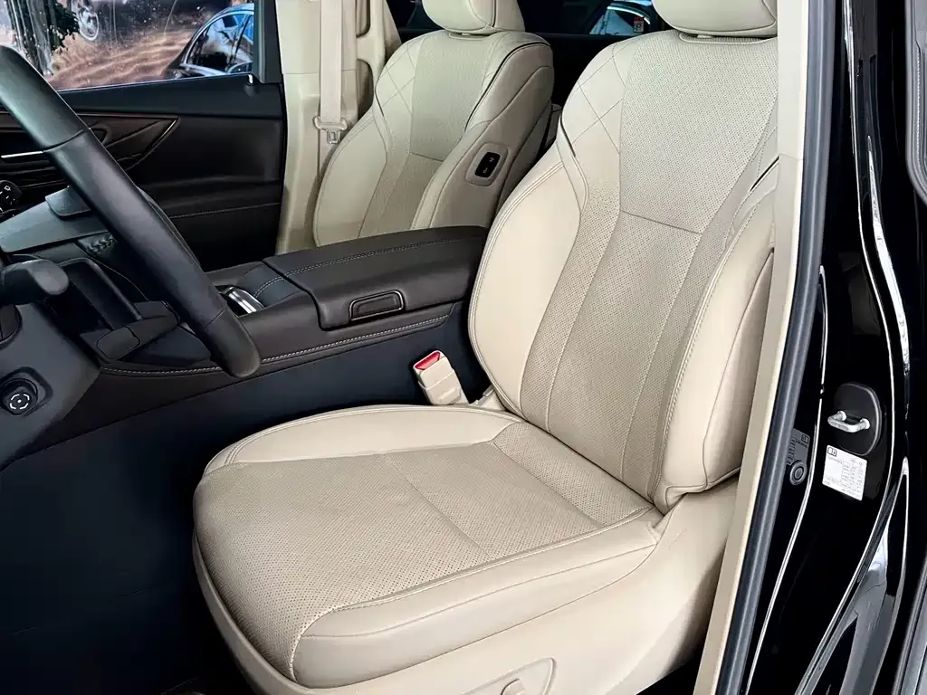 Toyota Alphard — фото 7