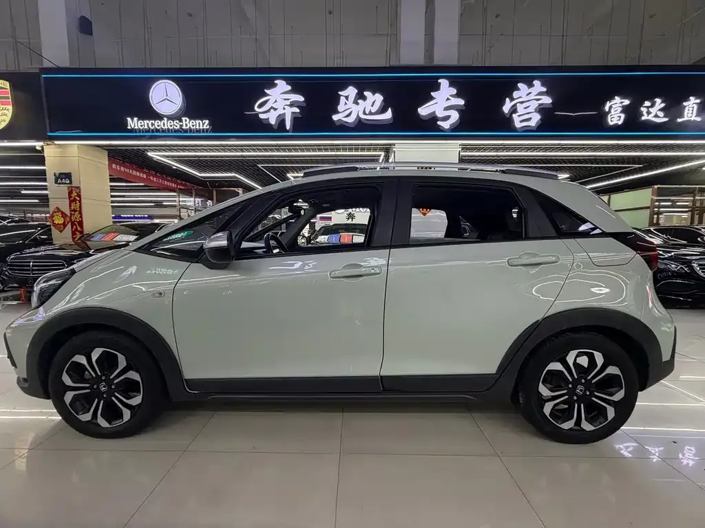 Honda Fit — фото 10