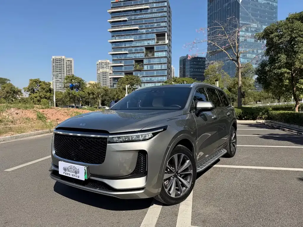 Li Auto ONE EREV 6-Seat 1