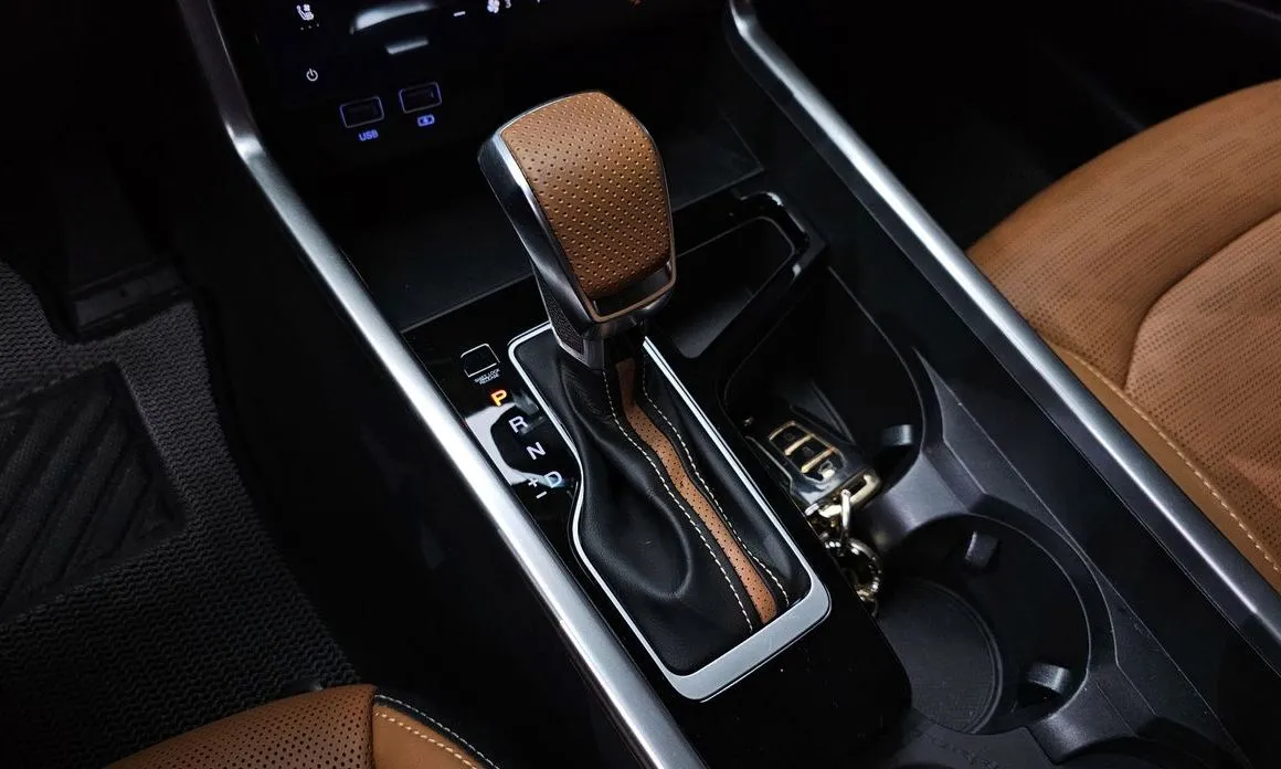 KG Mobility (Ssangyong) Torres — фото 10