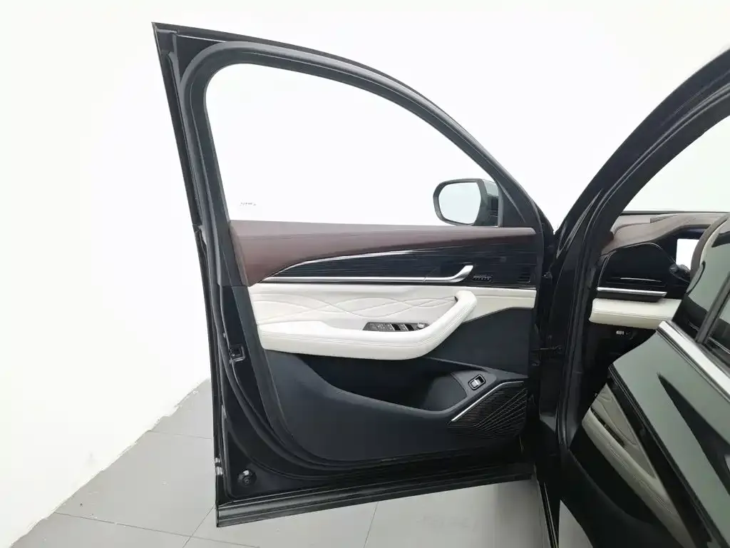 Geely Xingyue L — фото 2