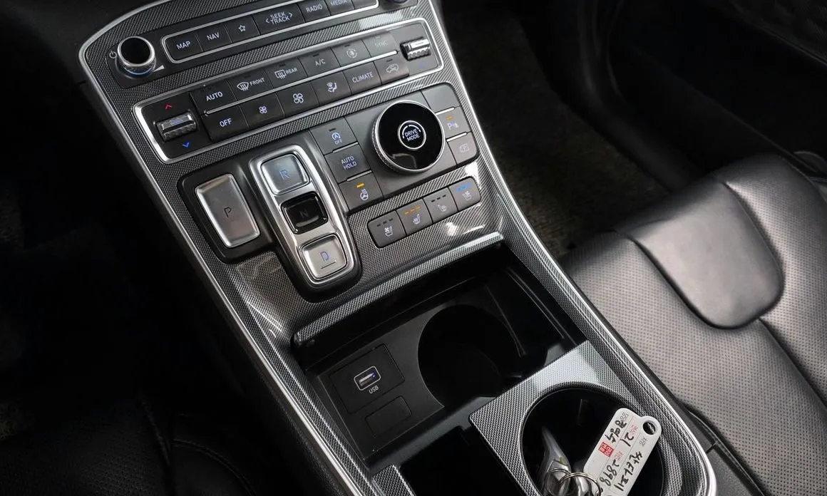 Hyundai Santafe — фото 9