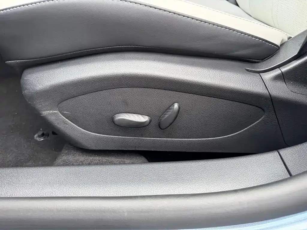 BYD Seal 05 DM-i — фото 10