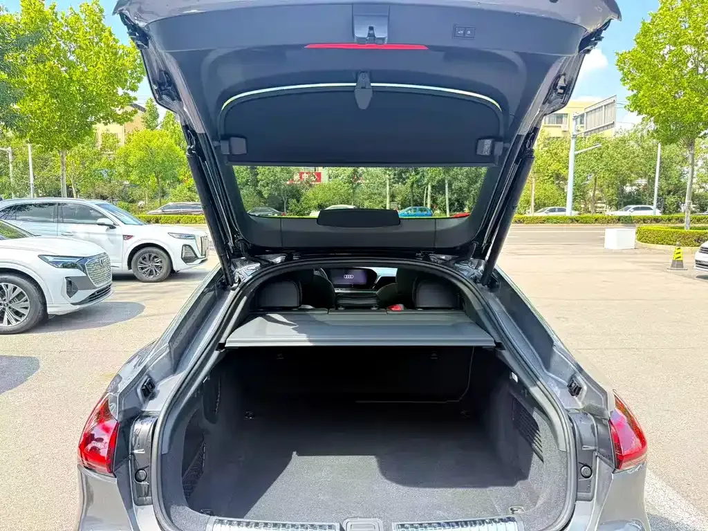 Audi A5L Sportback — фото 10