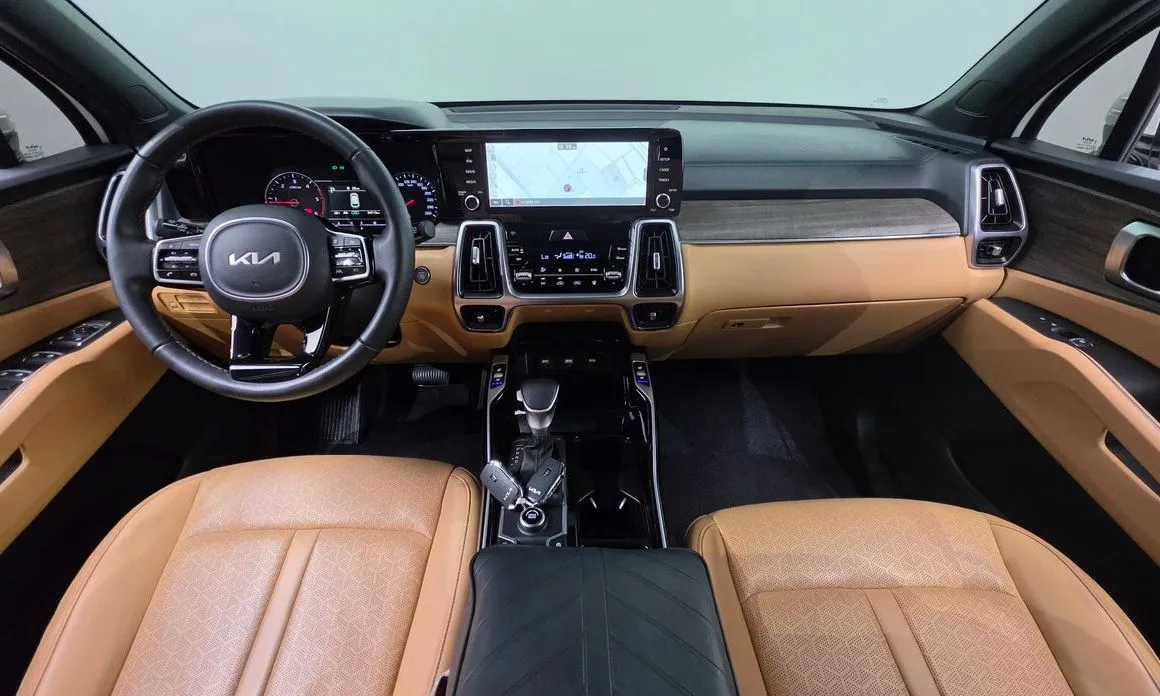 Kia Sorento — фото 9
