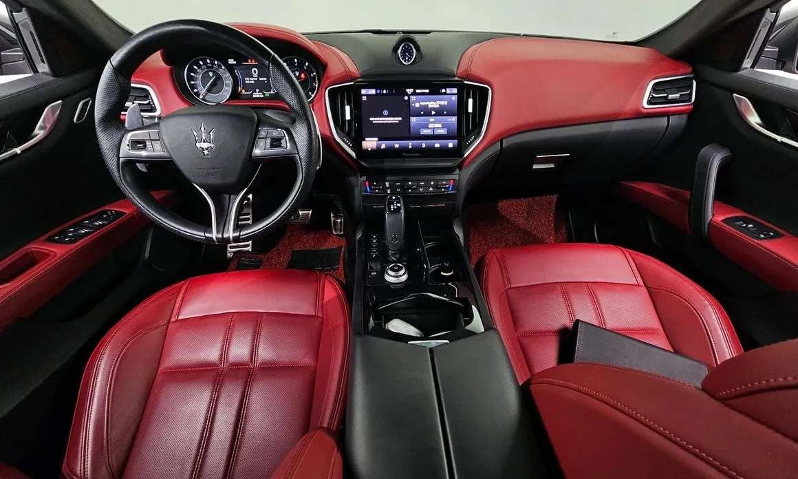 Maserati Ghibli — фото 9