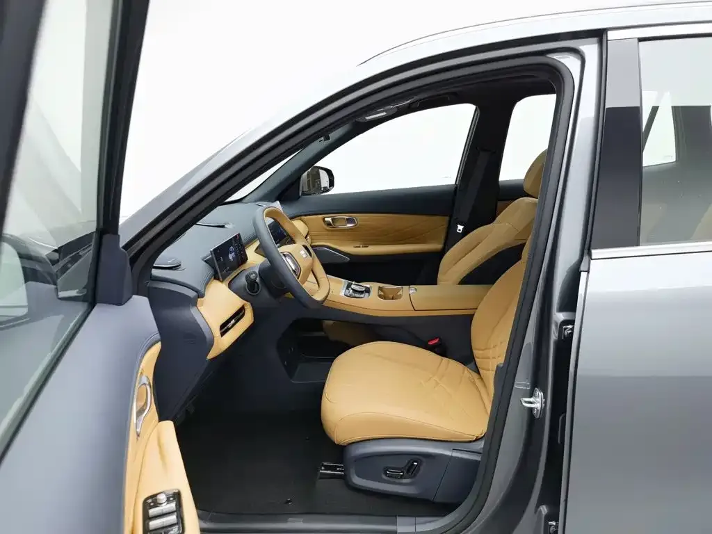 Geely Galaxy Xingjian 7 — фото 10