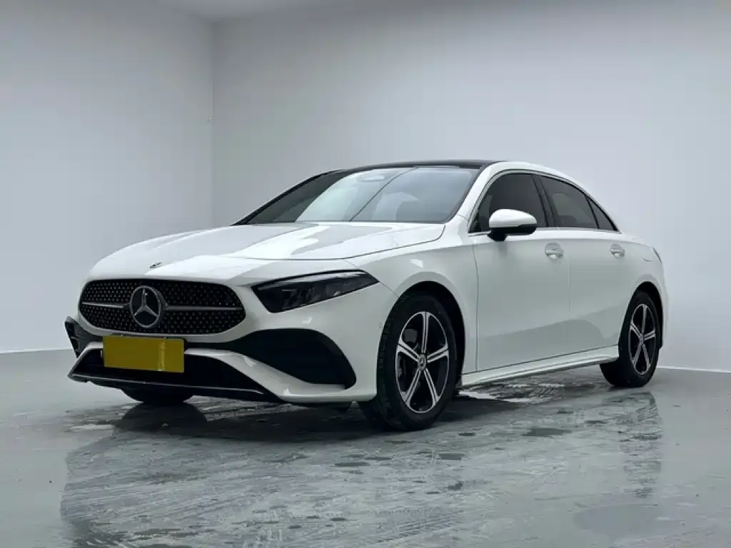 Mercedes-Benz A-Class — фото 1