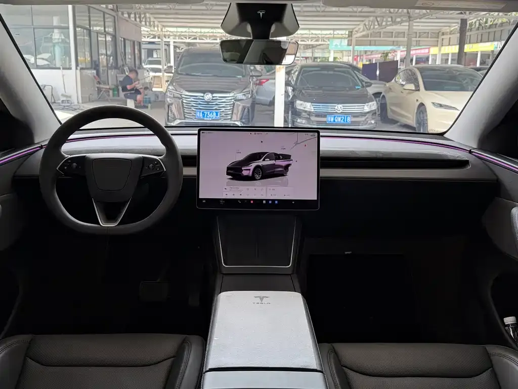 Tesla Model Y — фото 3