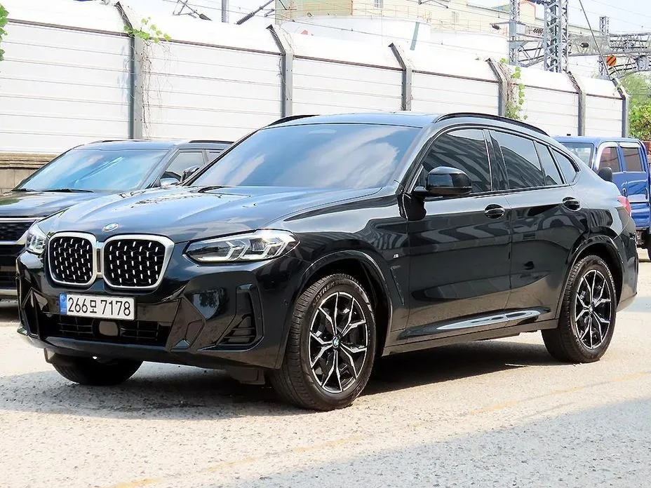 BMW X4 — фото 9
