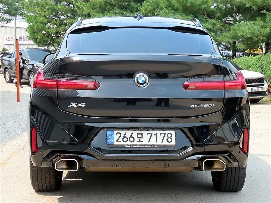 BMW X4 — фото 10