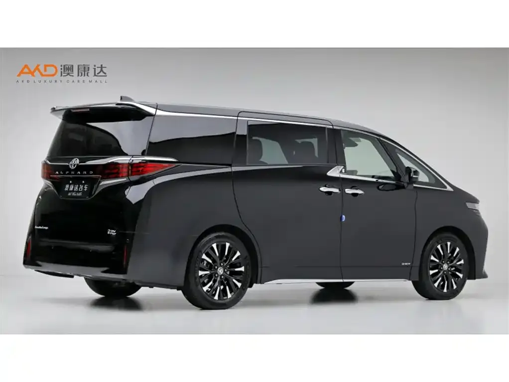 Toyota Alphard — фото 9