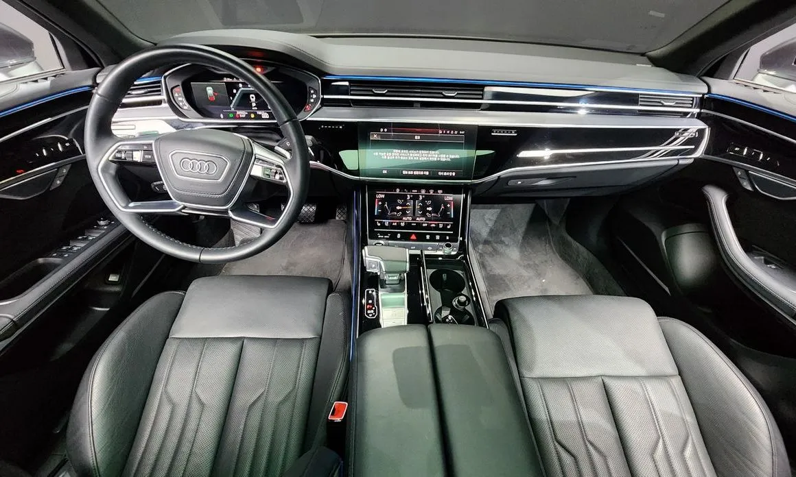 Audi A8 — фото 10
