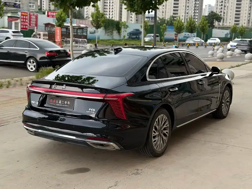 Hongqi H5 — фото 3