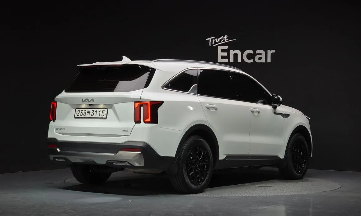Kia Sorento — фото 8