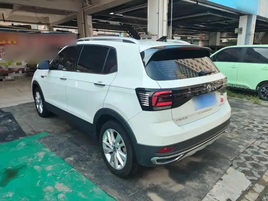 Volkswagen T-Cross — фото 10