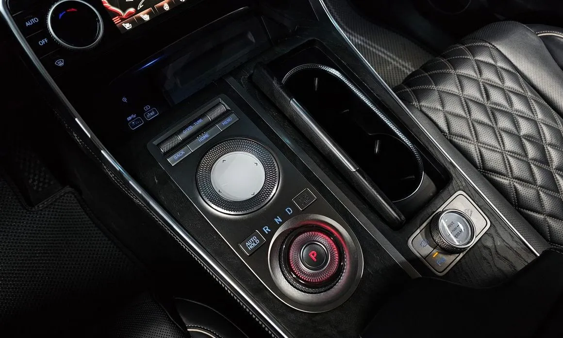 Genesis GV80 — фото 10