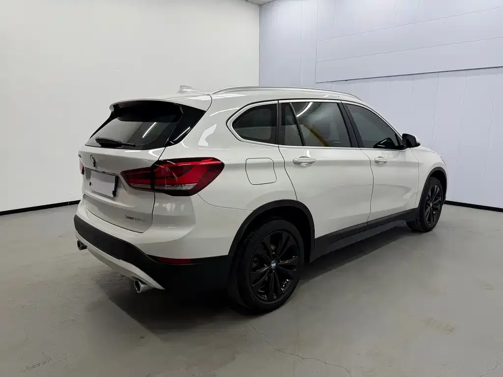 BMW X1 — фото 4