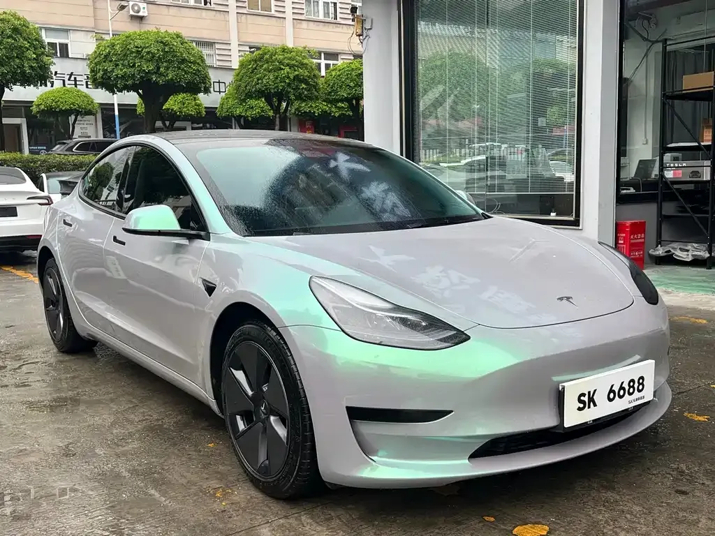 Tesla Model 3 — фото 8