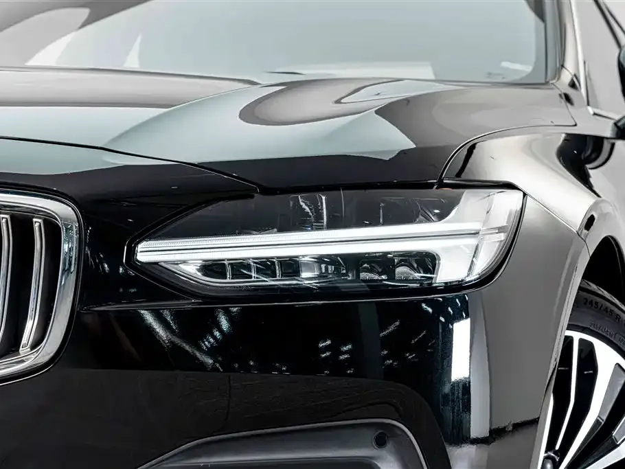 Volvo S90 — фото 10