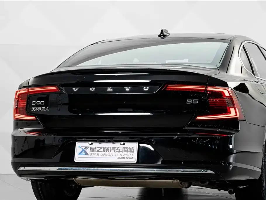 Volvo S90 — фото 6