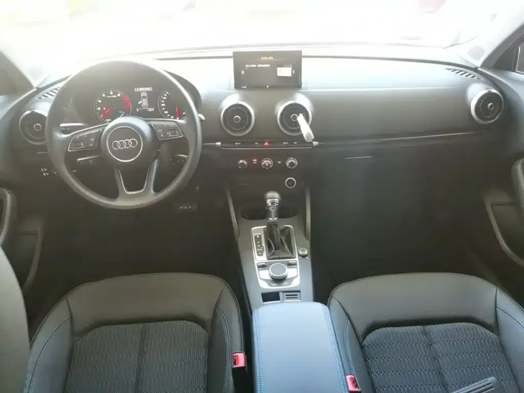 Audi A3 — фото 2