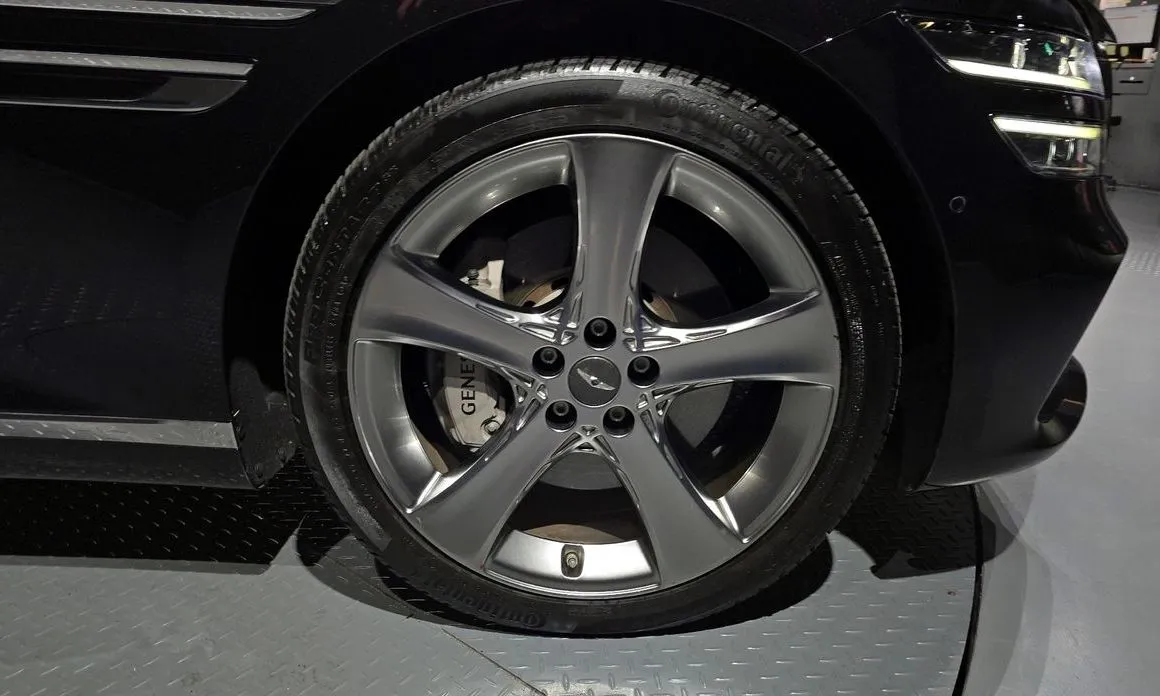 Genesis G80 — фото 8