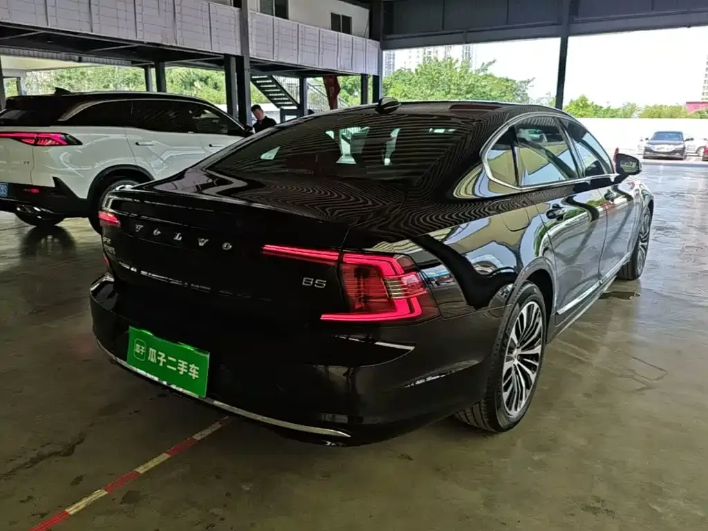 Volvo S90 — фото 3