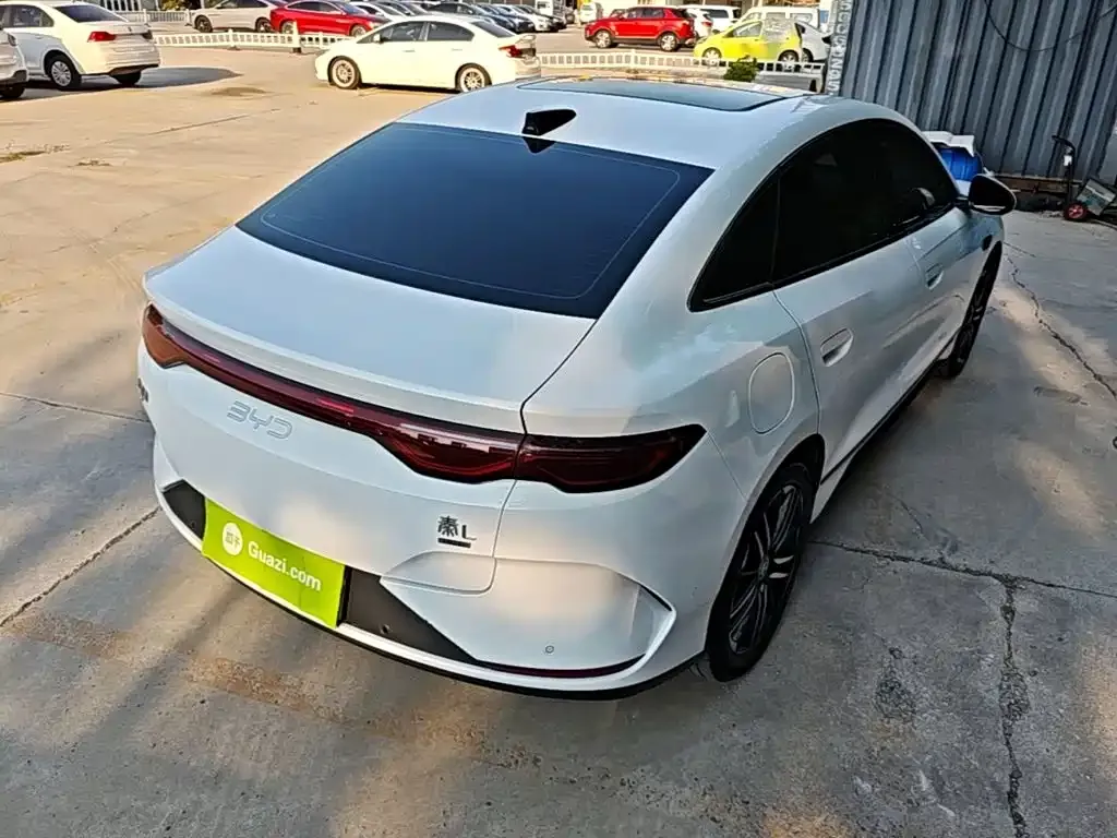 BYD Qin L — фото 7