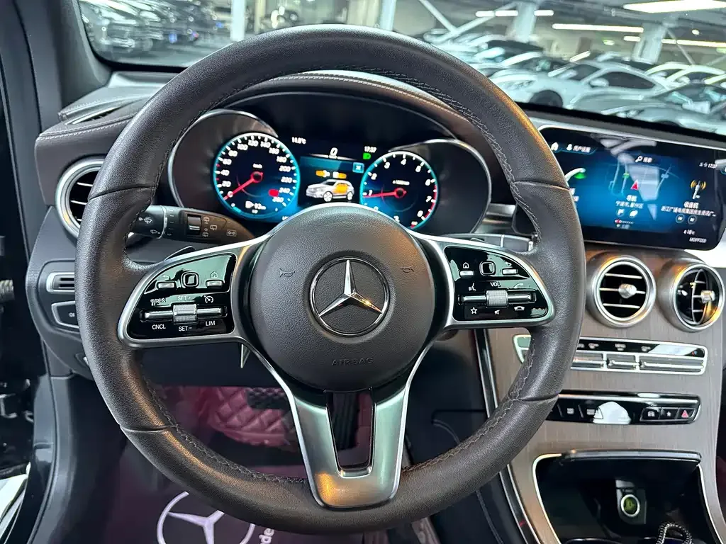 Mercedes-Benz GLC — фото 3