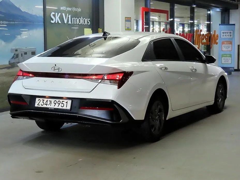 Hyundai AVANTE — фото 9