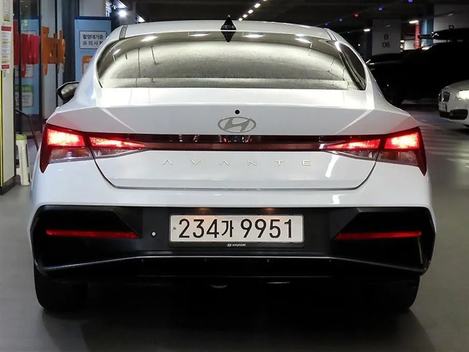 Hyundai AVANTE — фото 5